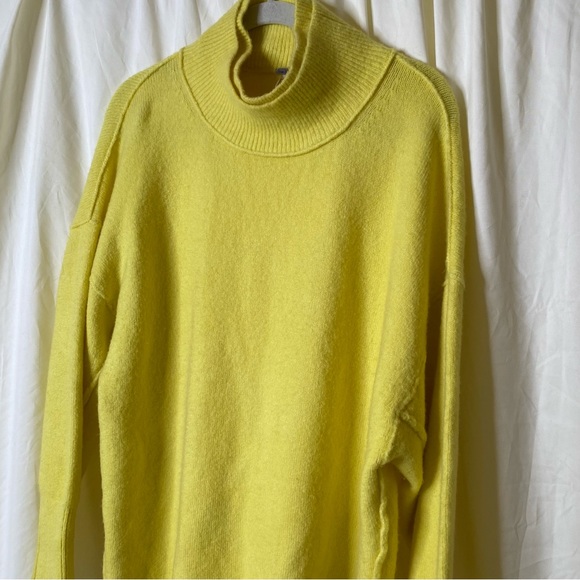 FREE PEOPLE Afterglow Mock Neck Oversized
Sweater Lime Yellow XS Knit - Picture 8 of 8